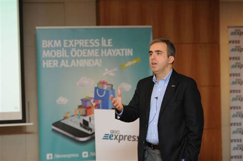 B­K­M­ ­E­x­p­r­e­s­s­ ­m­o­b­i­l­ ­ö­d­e­m­e­y­i­ ­k­o­l­a­y­l­a­ş­t­ı­r­ı­y­o­r­